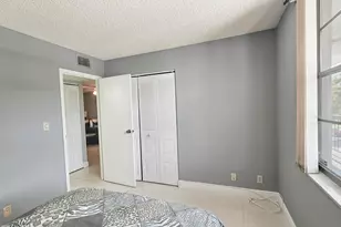 2650 NW 49th Ave, Lauderdale Lakes, FL 33313 - Photo 20