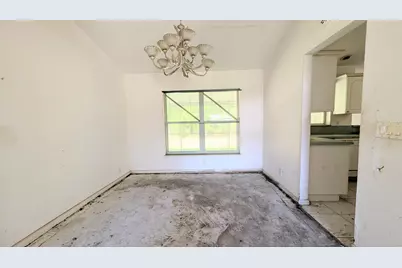 2501 Iroquois Avenue, Fort Pierce, FL 34946 - Photo 4