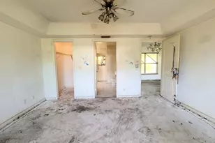 2501 Iroquois Ave, Fort Pierce, FL 34946 - Photo 14