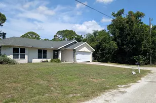 2501 Iroquois Ave, Fort Pierce, FL 34946 - Photo 2