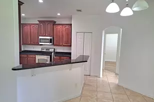 2262 SE Glover St, Port Saint Lucie, FL 34984 - Photo 8