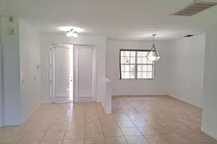 2262 SE Glover St, Port Saint Lucie, FL 34984 - Photo 4