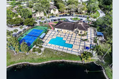 450 Palm Circle W #106, Pembroke Pines, FL 33025 - Photo 74