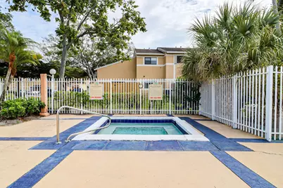 450 Palm Circle W #106, Pembroke Pines, FL 33025 - Photo 56