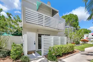 544 NW 98th Ave, Plantation, FL 33324 - Photo 2