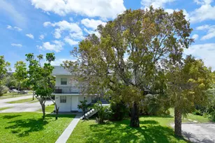 906 Foresteria Dr, Lake Park, FL 33403 - Photo 2