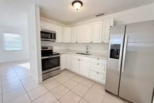 906 Foresteria Dr, Lake Park, FL 33403 - Photo 28