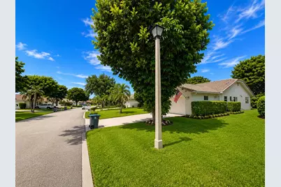 7758 Cloverfield Circle, Boca Raton, FL 33433 - Photo 4