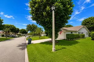 7758 Cloverfield Cir, Boca Raton, FL 33433 - Photo 4
