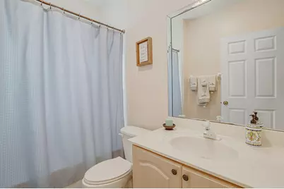 317 E Garden Cove Circle, Davie, FL 33325 - Photo 26