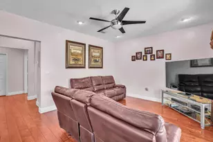 317 E Garden Cove Cir, Davie, FL 33325 - Photo 24