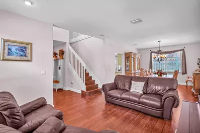 317 E Garden Cove Circle, Davie, FL 33325 - Photo 12