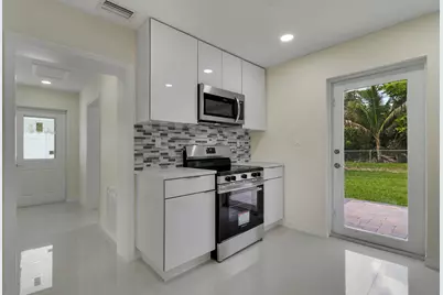 4785 Clinton Boulevard, Lake Worth, FL 33463 - Photo 10