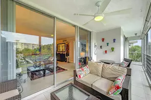 545 Oaks Ln, Pompano Beach, FL 33069 - Photo 50