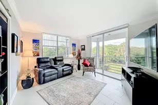 545 Oaks Ln, Pompano Beach, FL 33069 - Photo 30