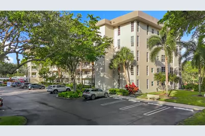545 Oaks Lane #410, Pompano Beach, FL 33069 - Photo 76