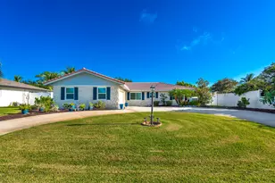 1315 SW 25th Ave, Boynton Beach, FL 33426 - Photo 2