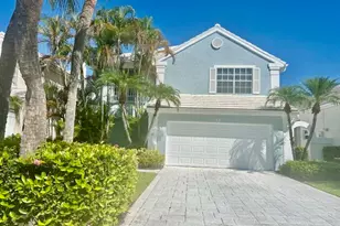 10 Blenheim Ct, Palm Beach Gardens, FL 33418 - Photo 2