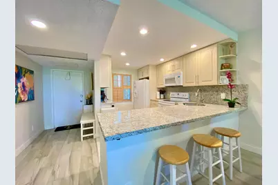 3800 Oaks Clubhouse Drive #311, Pompano Beach, FL 33069 - Photo 2