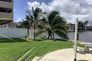455 Golden Isles Dr, Hallandale Beach, FL 33009 - Photo 12