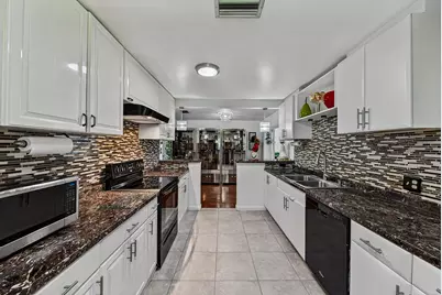 7190 NW 10th Court, Margate, FL 33063 - Photo 4