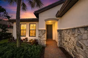 348 SE Courances Dr, Port Saint Lucie, FL 34984 - Photo 6