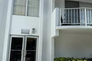 482 NW 165th St Rd, Miami, FL 33169 - Photo 18