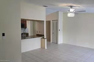118 Cambridge Ln, Royal Palm Beach, FL 33411 - Photo 6