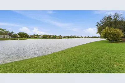 176 NW 106th Terrace, Pembroke Pines, FL 33026 - Photo 28