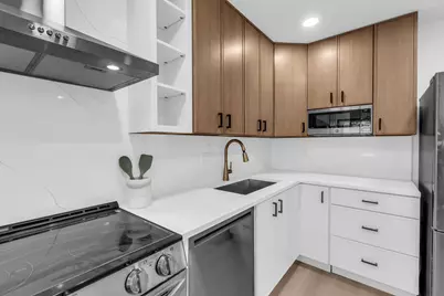176 NW 106th Terrace, Pembroke Pines, FL 33026 - Photo 20