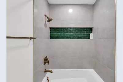 176 NW 106th Terrace, Pembroke Pines, FL 33026 - Photo 12