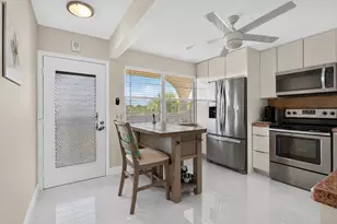 4301 Martinique Cir, Coconut Creek, FL 33066 - Photo 10