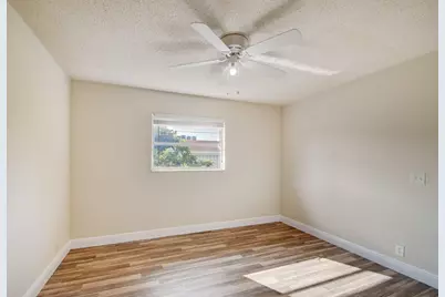 1733 3rd Avenue N #24, Lake Worth, FL 33460 - Photo 14