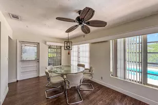 1326 Lake Erie Dr, Lake Worth, FL 33461 - Photo 6