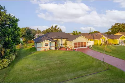 1871 SW Monterrey Lane, Port Saint Lucie, FL 34953 - Photo 4