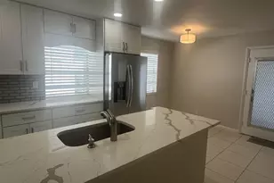 93 Normandy B, Delray Beach, FL 33484 - Photo 4