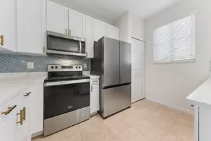 428 Bayfront Dr, Boynton Beach, FL 33435 - Photo 6