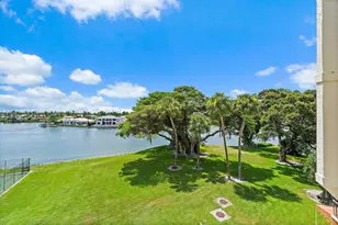 374 Golfview Rd, North Palm Beach, FL 33408 - Photo 44