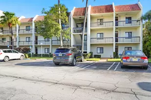 2550 Presidential Way, West Palm Beach, FL 33401 - Photo 1