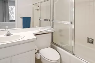 2550 Presidential Way, West Palm Beach, FL 33401 - Photo 6