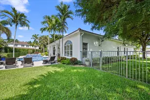 11693 S Breeze Pl, Wellington, FL 33449 - Photo 46