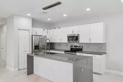 3567 W 110th Terrace, Hialeah, FL 33018 - Photo 14