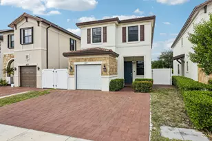 3567 W 110th Terrace, Hialeah, FL 33018 - Photo 2