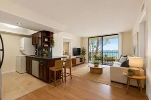 734 Executive Center Dr, West Palm Beach, FL 33401 - Photo 2