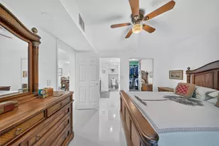 1719 Whitehall Dr, Davie, FL 33324 - Photo 18