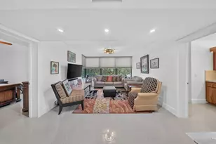 1719 Whitehall Dr, Davie, FL 33324 - Photo 14