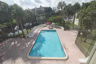 2316 S Cypress Bend Dr, Pompano Beach, FL 33069 - Photo 22