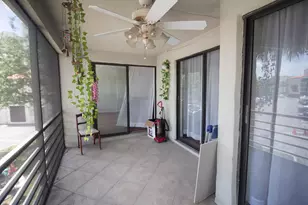 2316 S Cypress Bend Dr, Pompano Beach, FL 33069 - Photo 4