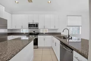 8107 Bellafiore Way, Boynton Beach, FL 33472 - Photo 6