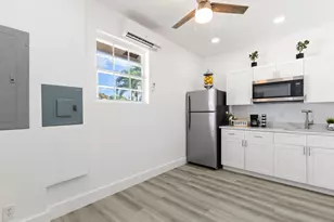 533 NE 1st Ave, Deerfield Beach, FL 33441 - Photo 38